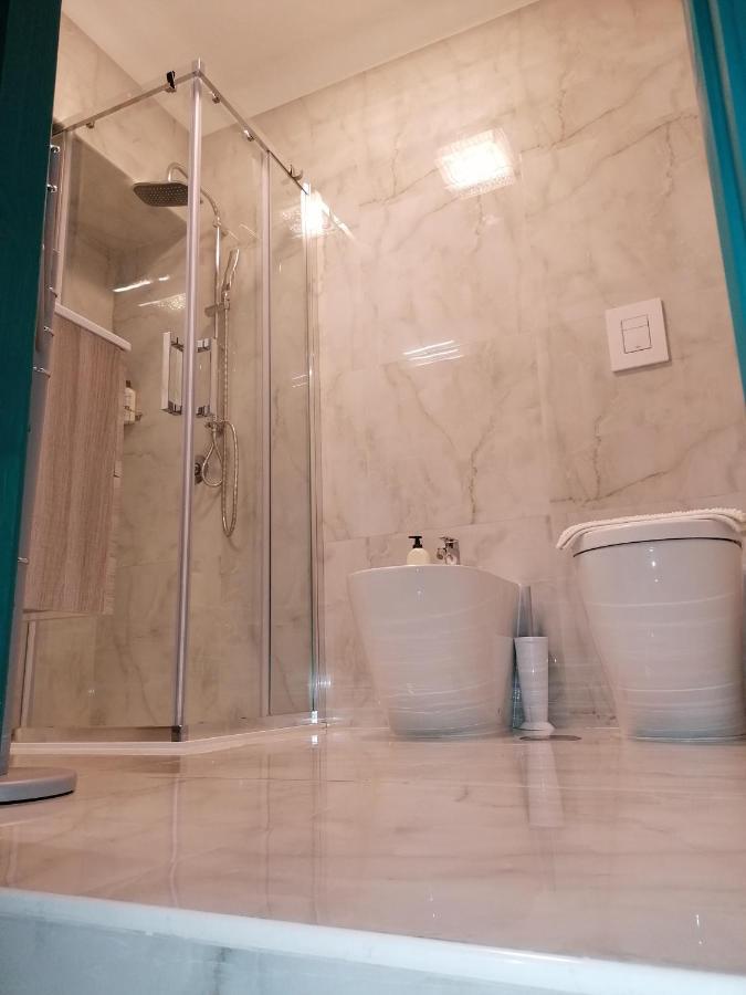 Casacasetta Suite Appartamento Indipendente Taranto Kültér fotó